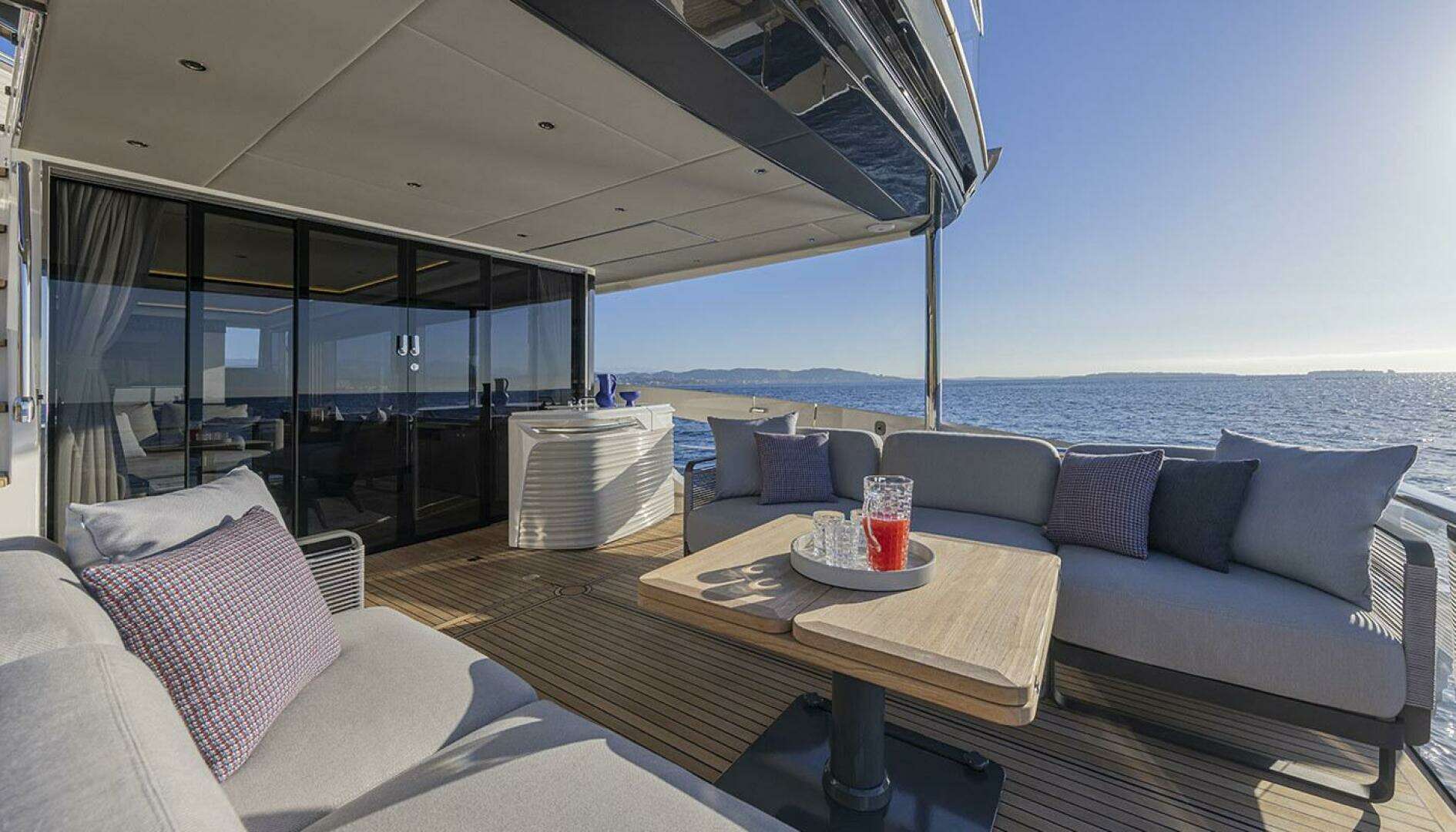 2027 Absolute Navetta 75 - Image 11