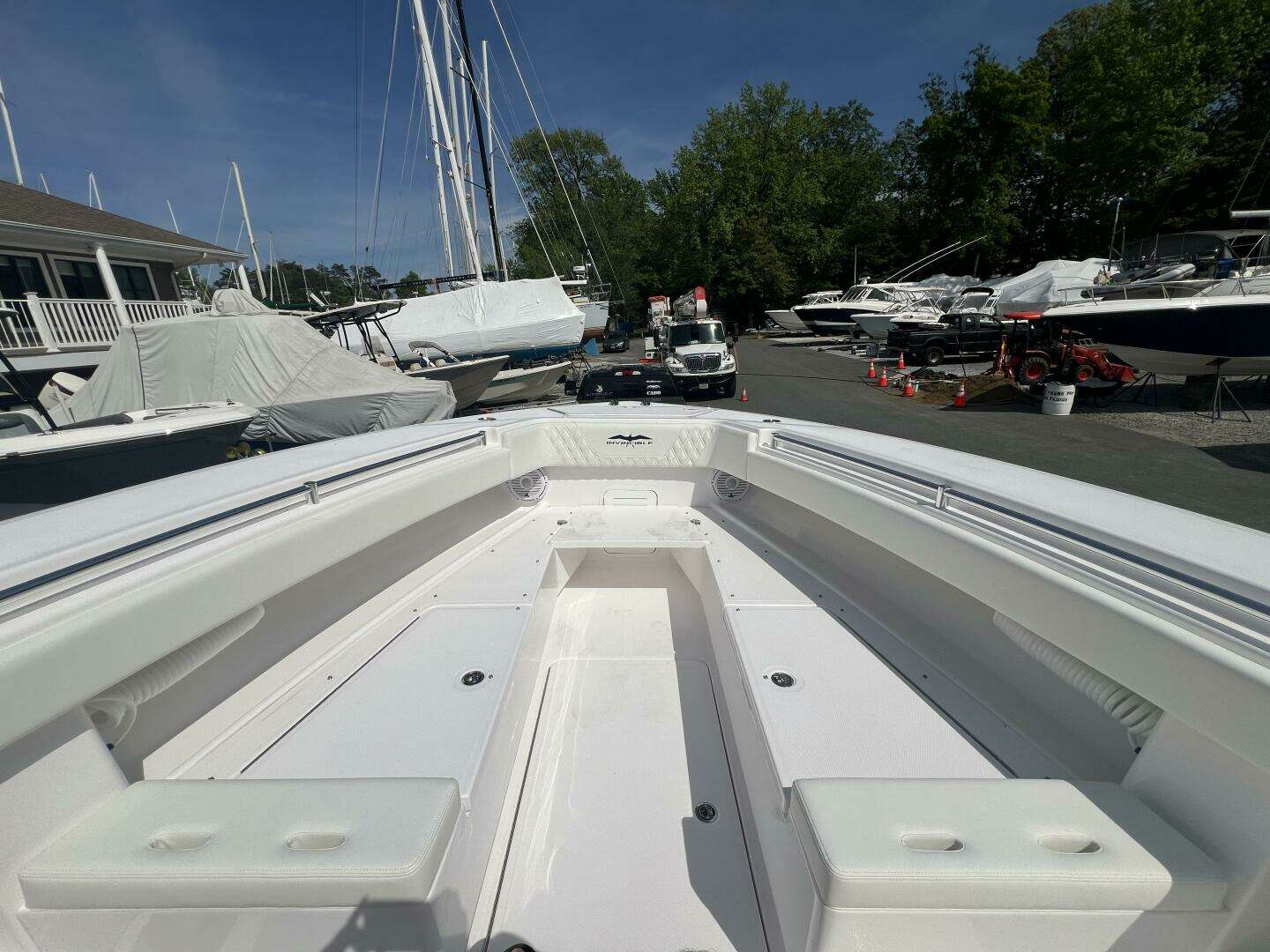 2026 Invincible 39 Open Fisherman - Image 12