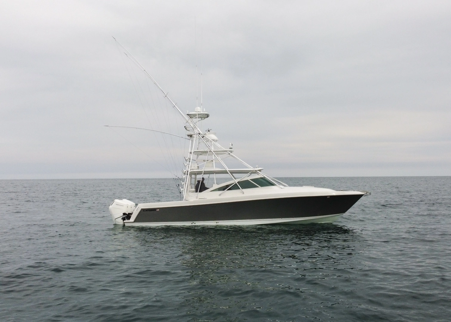 2011 Contender 40 Express - Image 33