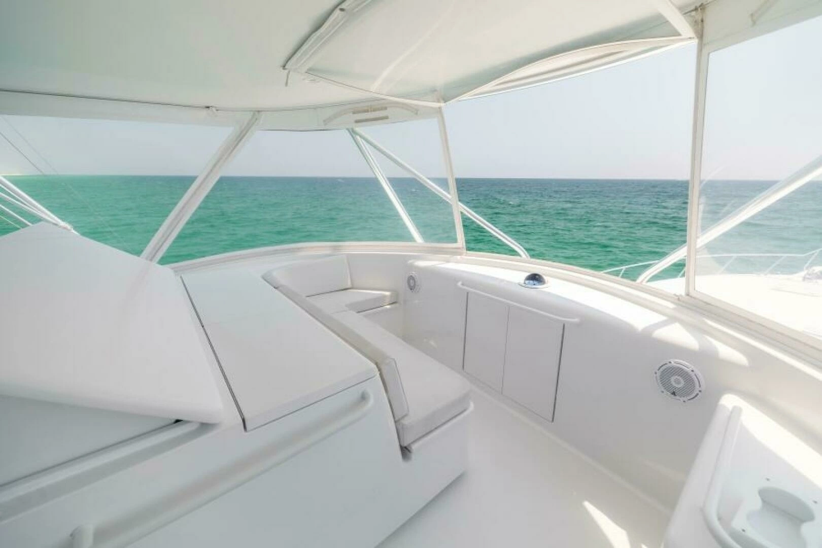 2008 Hatteras 60 Convertible - Image 26