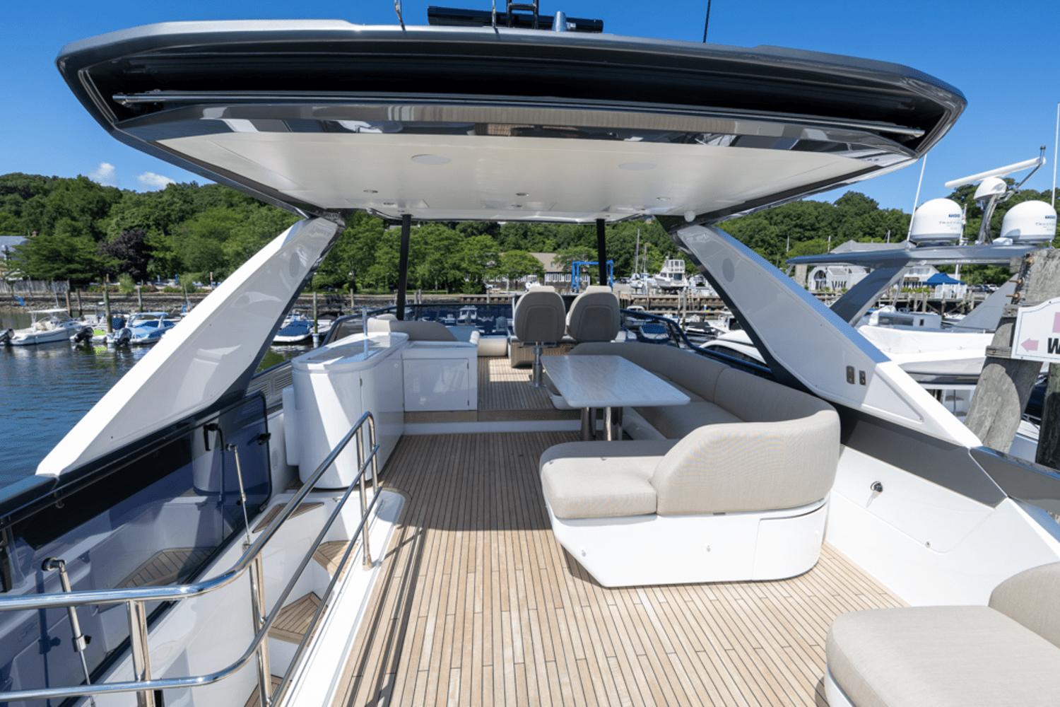 2025 Azimut Fly 68 - 45