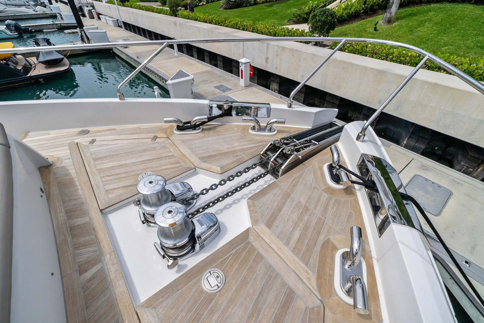 2023 Ferretti Yachts 860 - Image 17