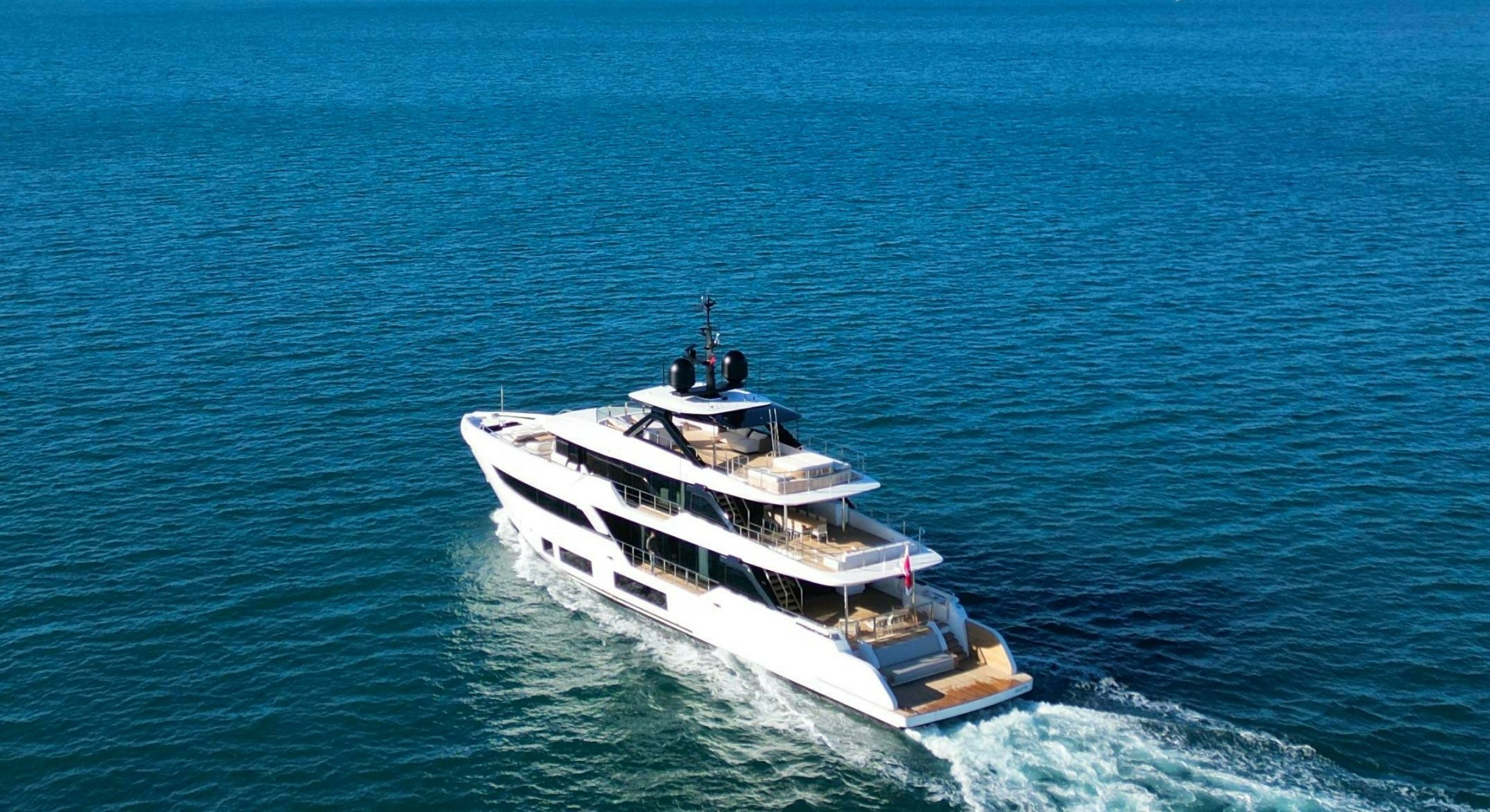 2025 Custom Line — - Image 6