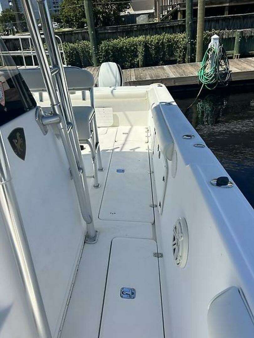 2000 Century 3100 Center Console - Image 11