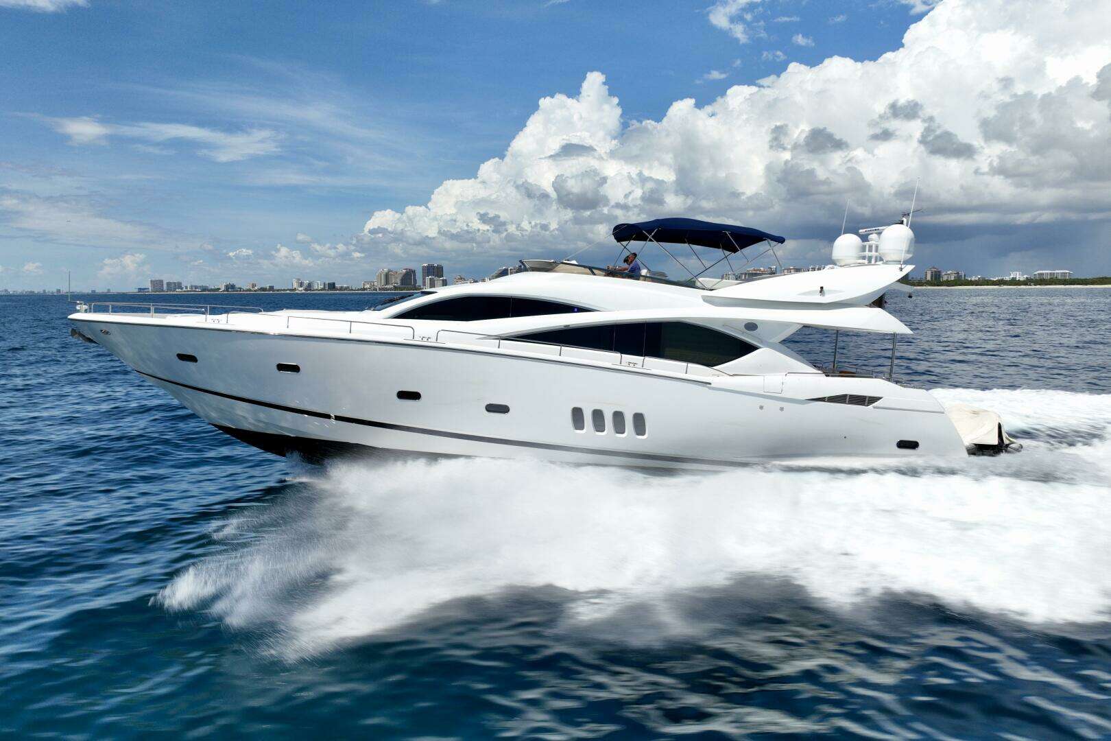 2005 Sunseeker Yacht - Image 5