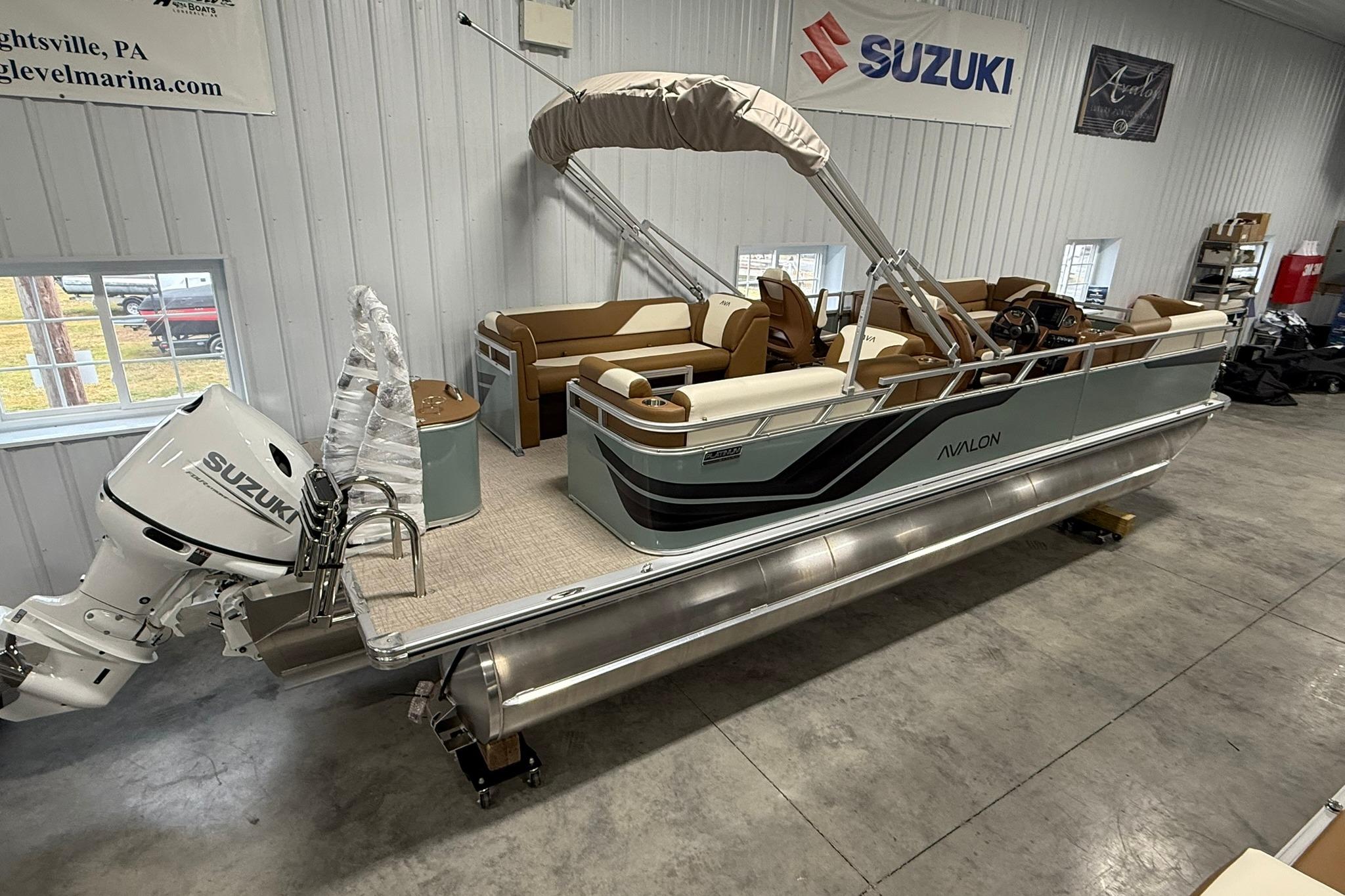 2026 Avalon Venture Quad Lounge - 20'