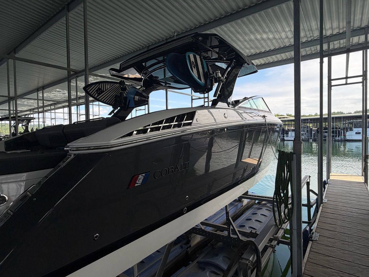 2024 Cobalt R33 Surf - 7