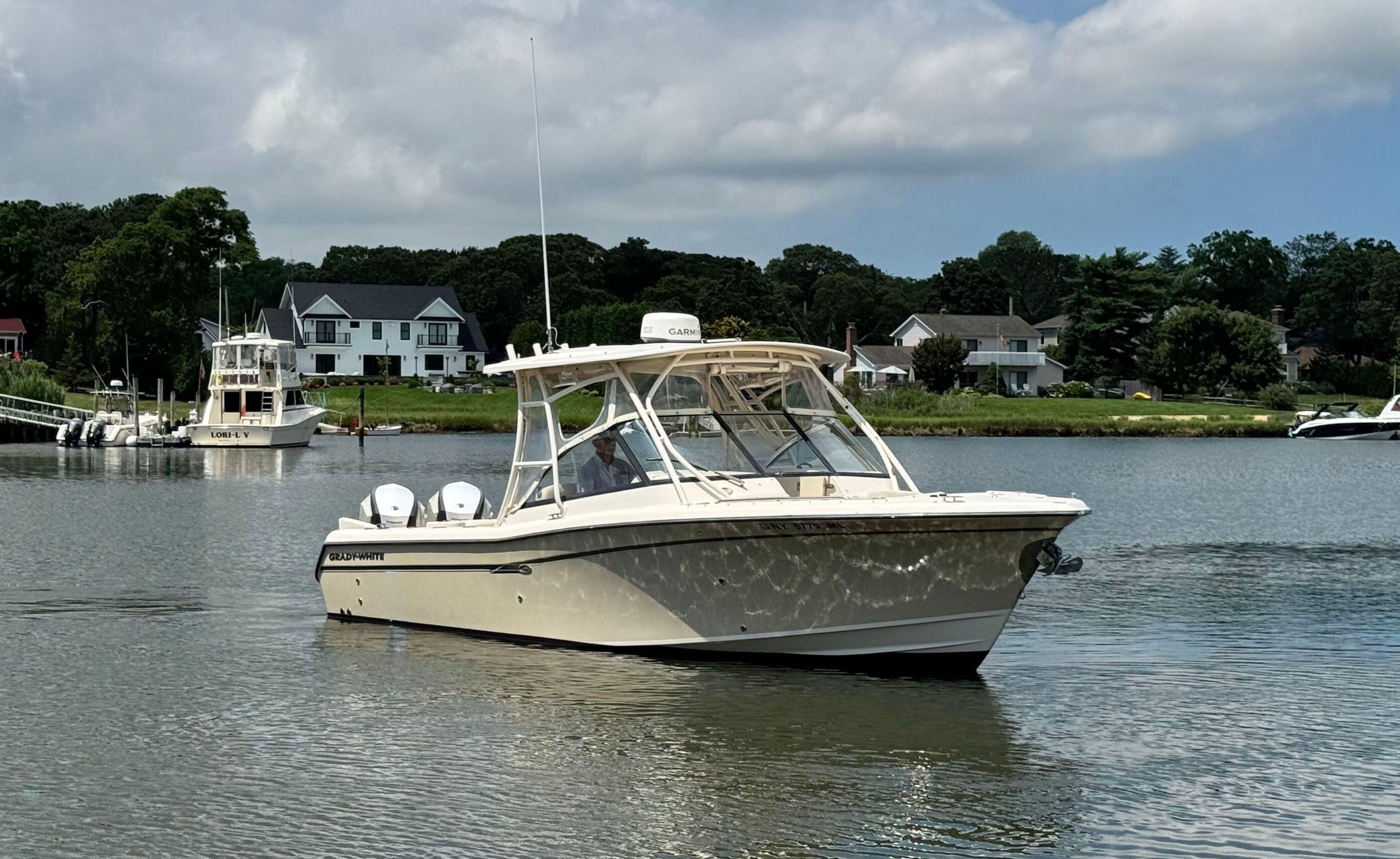2016 Grady-White Freedom 285