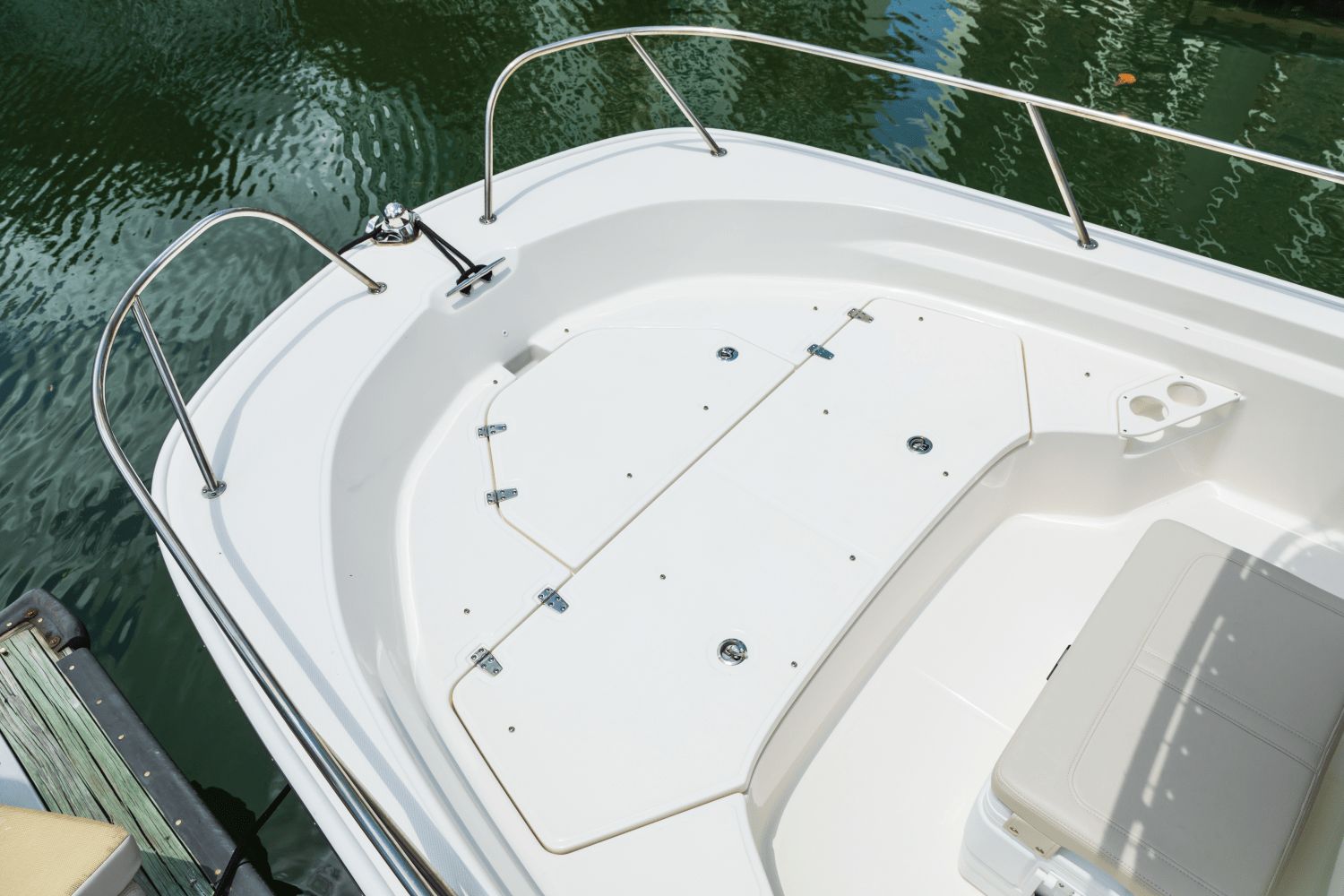 2026 Boston Whaler 190 Montauk - 38