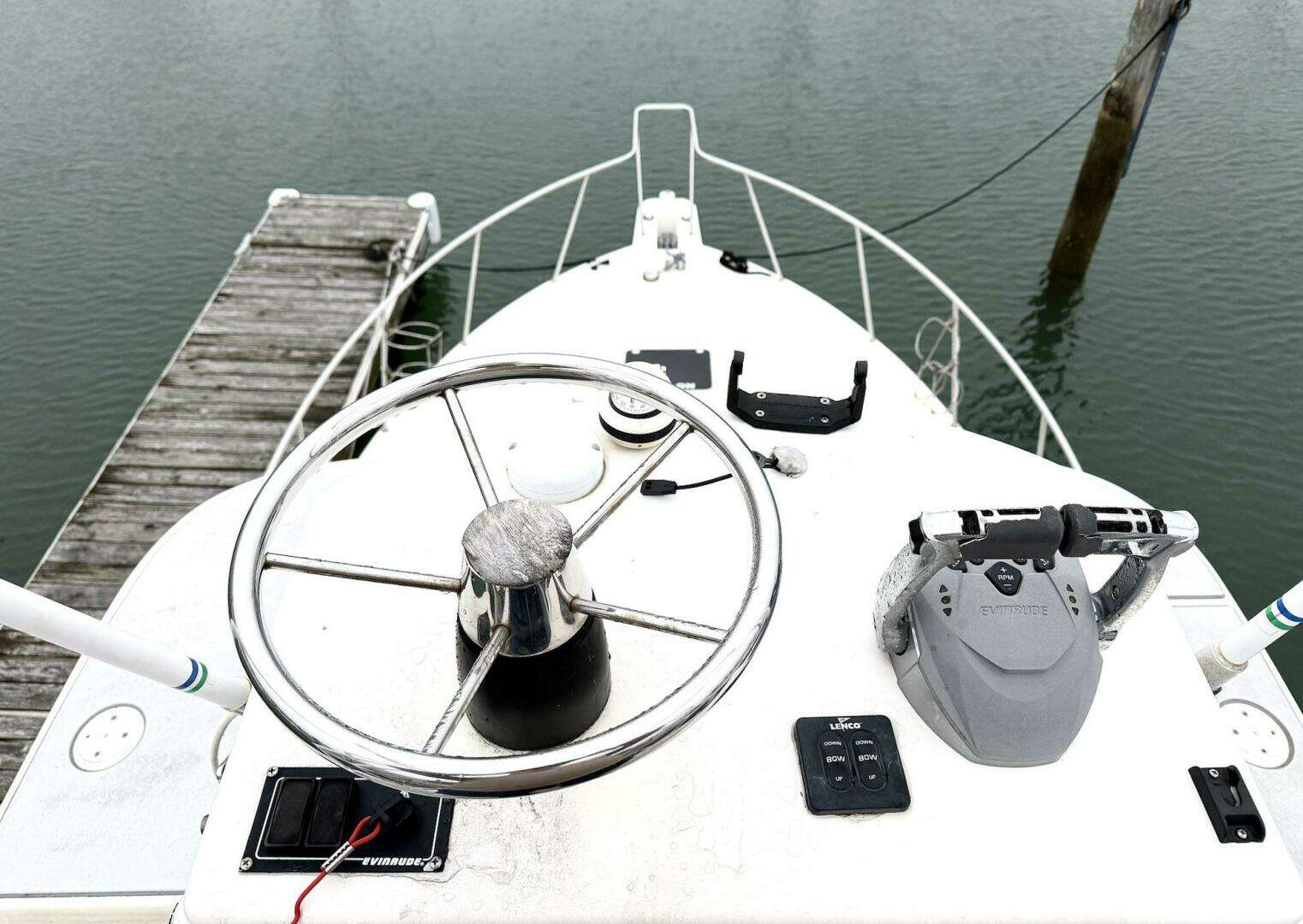 1999 Wellcraft 290 Coastal - Image 5