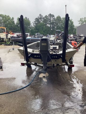 2013 Lowe Stinger 18 HP - 2