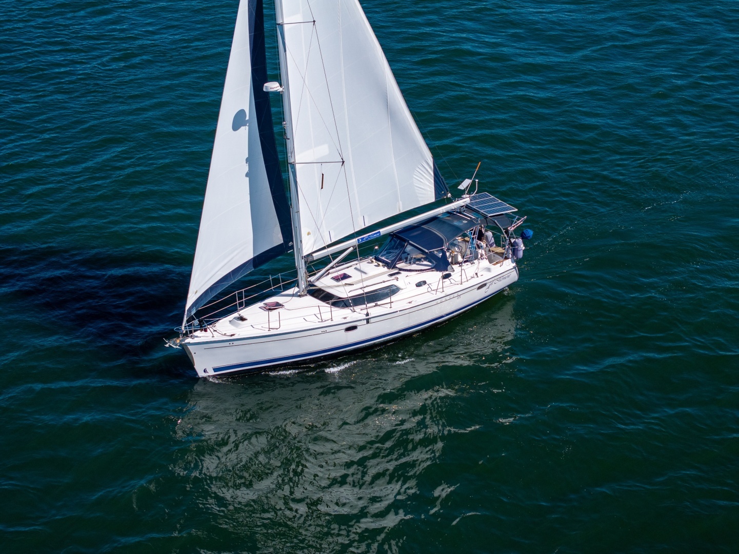 2008 Hunter 45 DS - Image 4