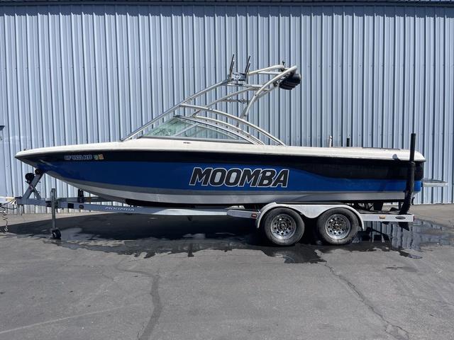 2004 Moomba Mobius XLV