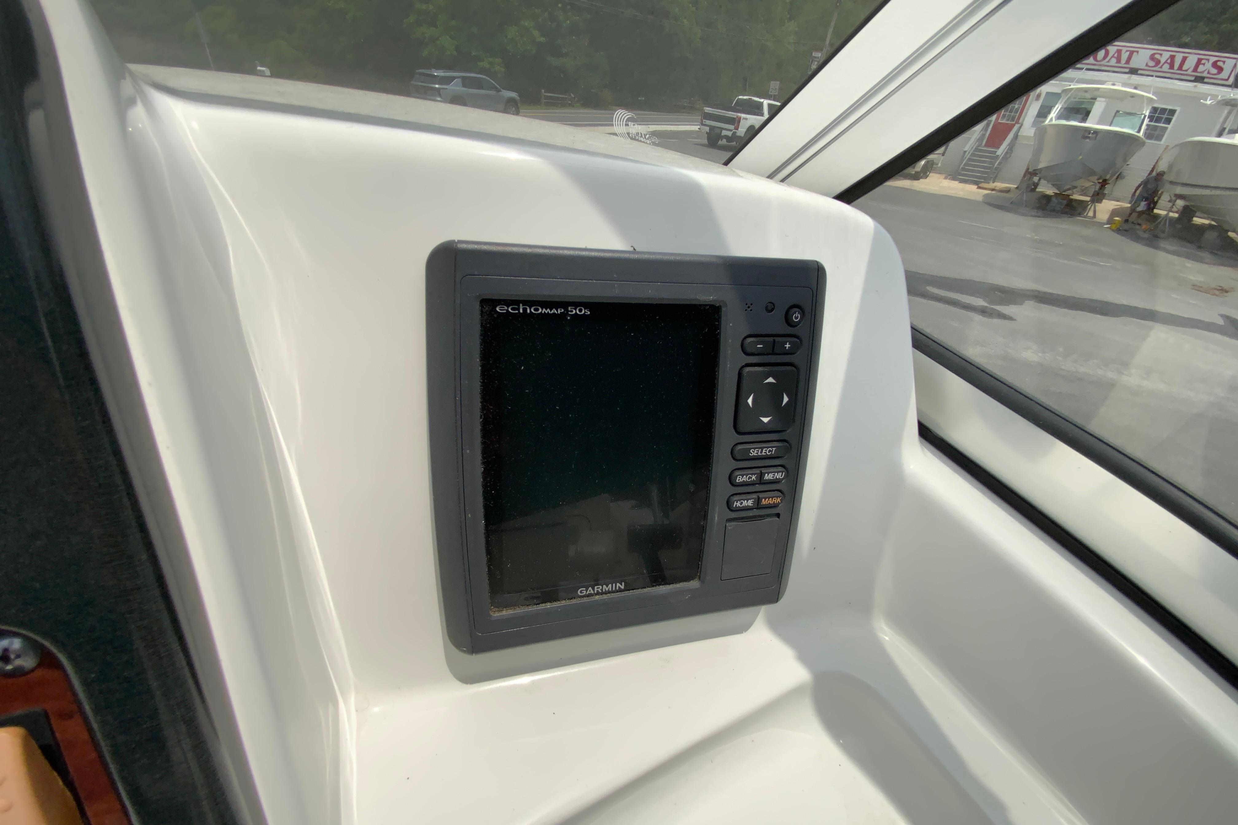 Garmin EchoMap 50s on 2014 Sea Hunt Escape 211 LE boat dashboard.