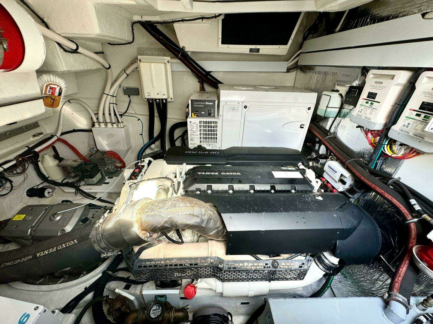 2020 Cruisers Yachts 50 Cantius - Image 57
