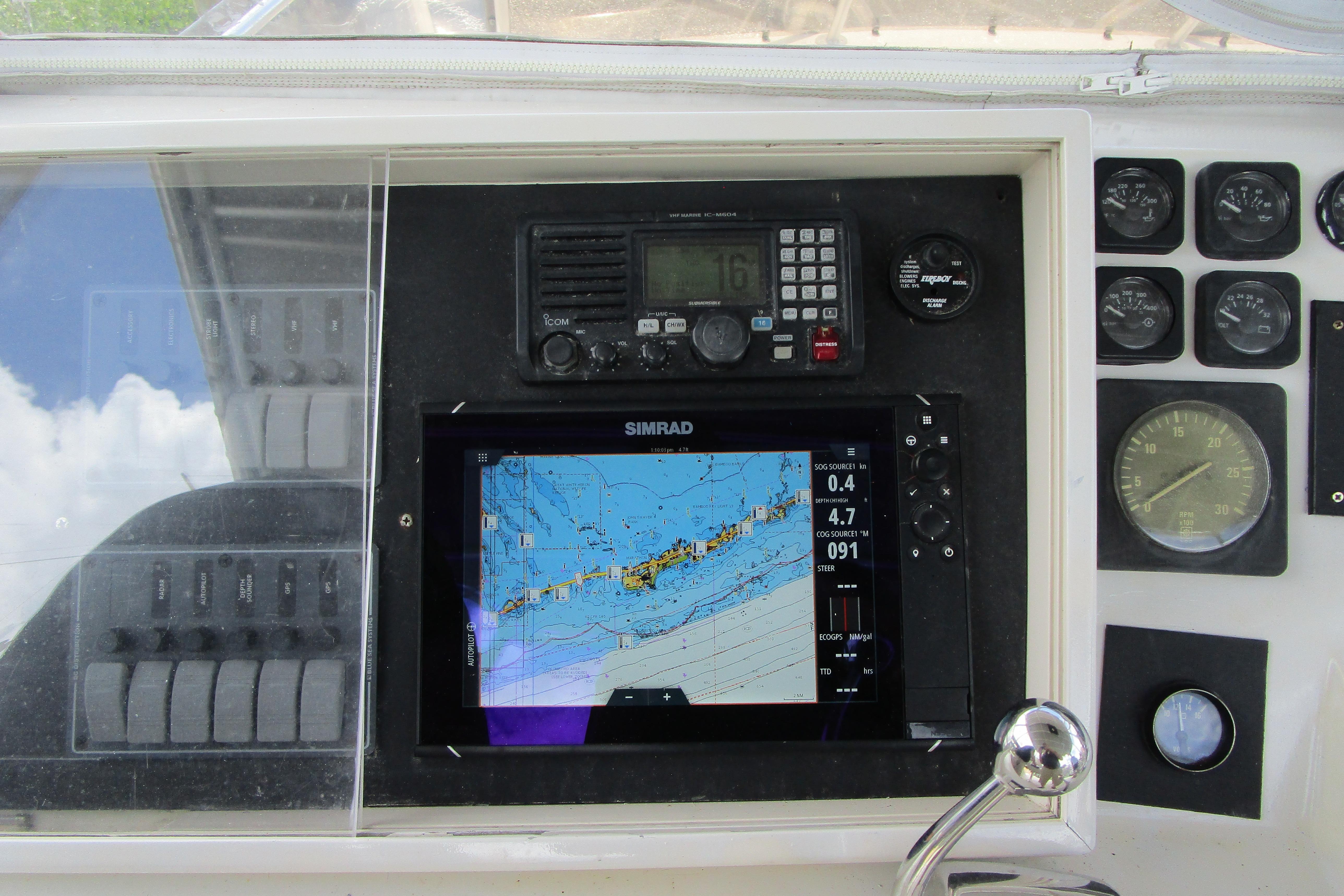 Helm Detail to Port