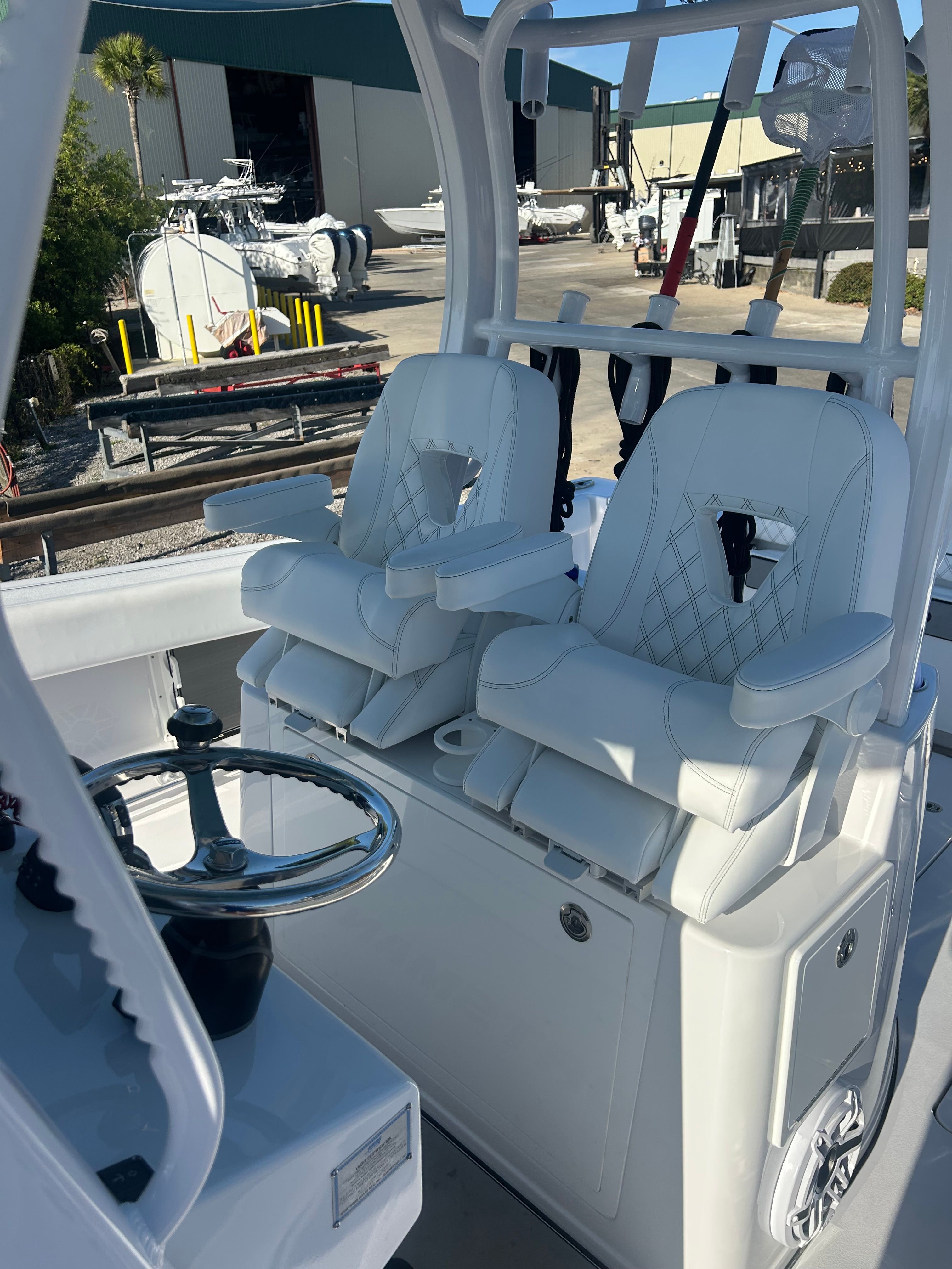 2025 Sportsman Open 322 Center Console - 25