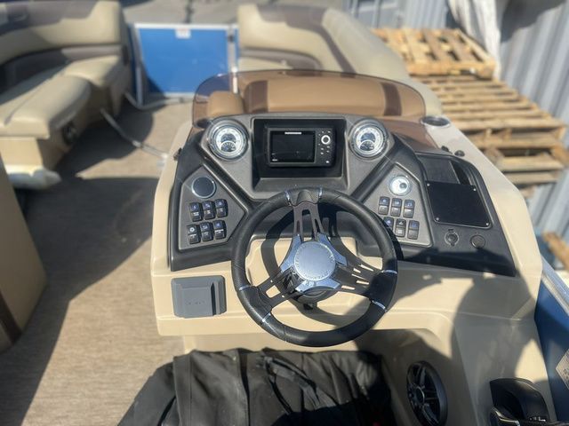 2021 Sylvan L-3 Party Fish - 9