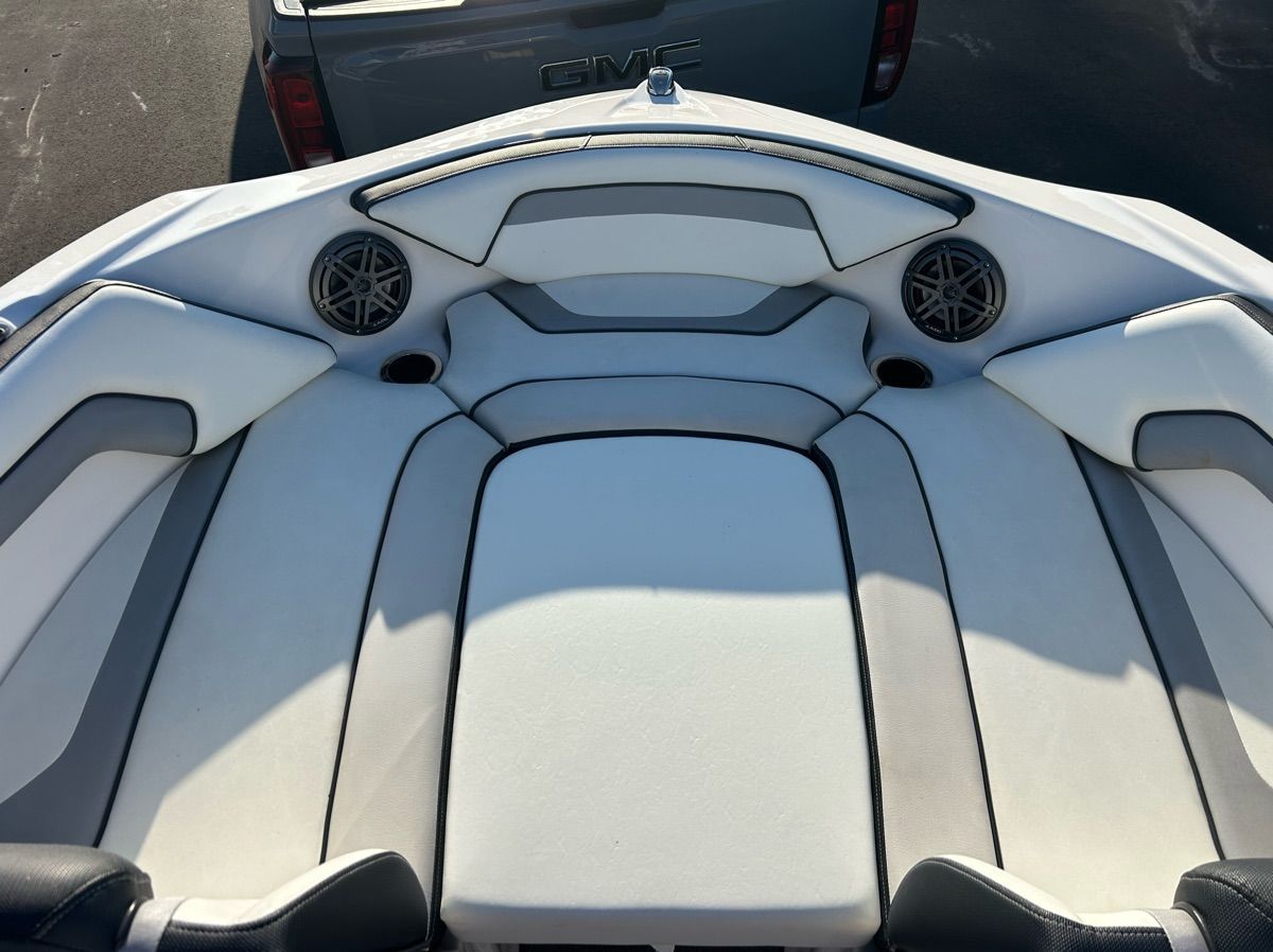 2018 Yamaha Boats AR195 - 6