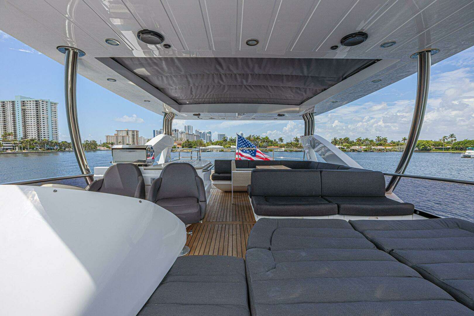 2017 Sunseeker 75 Yacht - Image 22