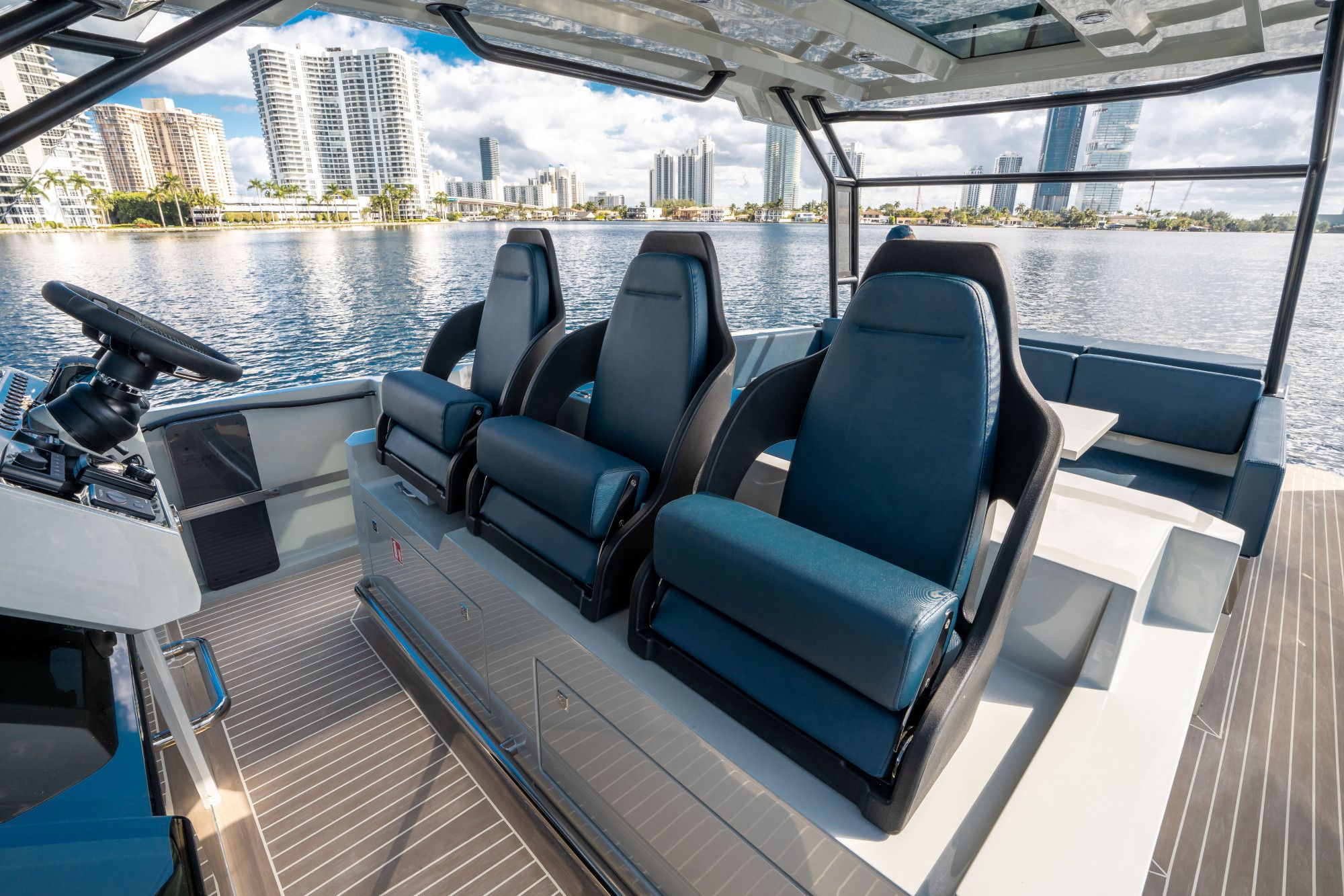2025 De Antonio Yachts D36 OPEN - 25