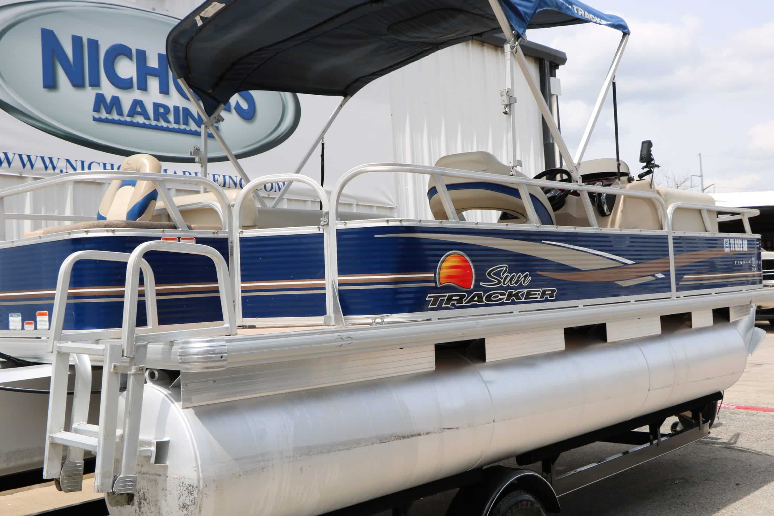 2013 Sun Tracker Fishing Barge 20 DLX - 5
