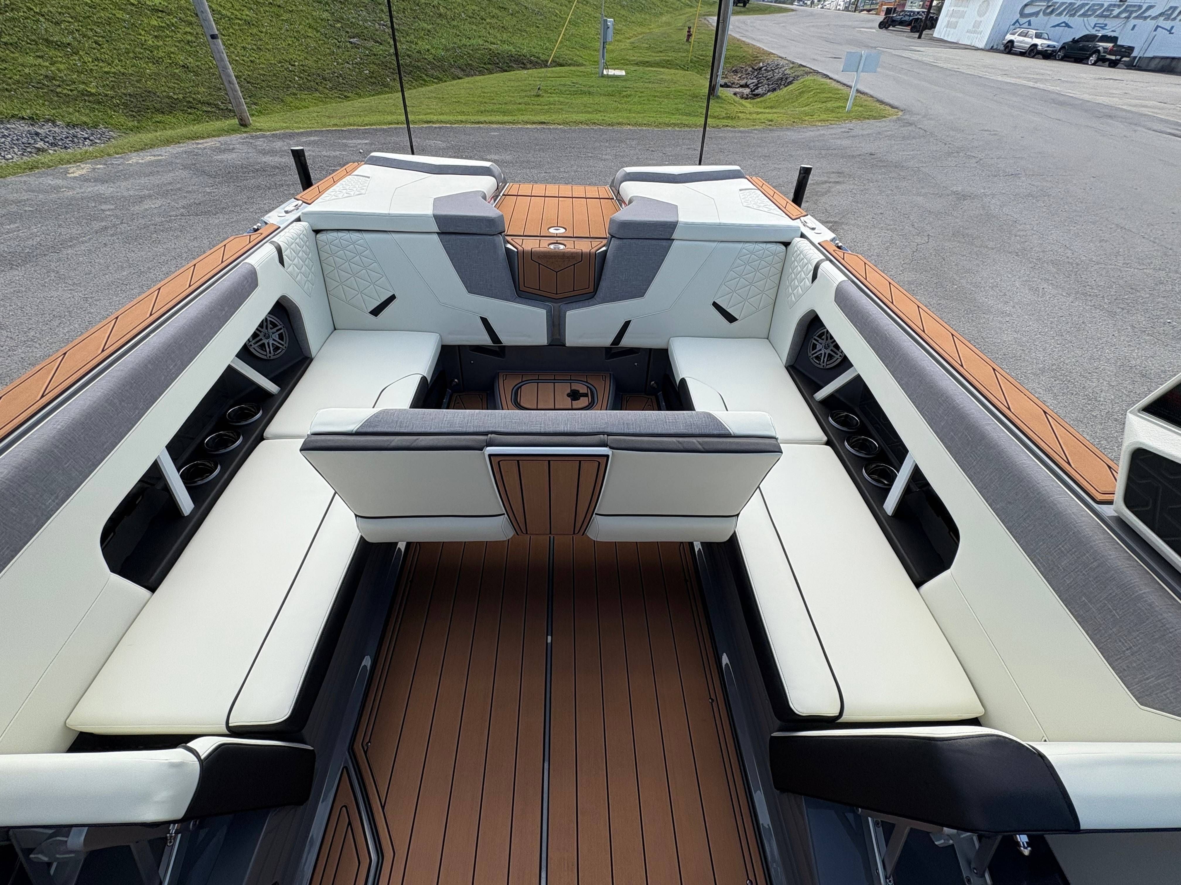 2026 Nautique GS24 - 11