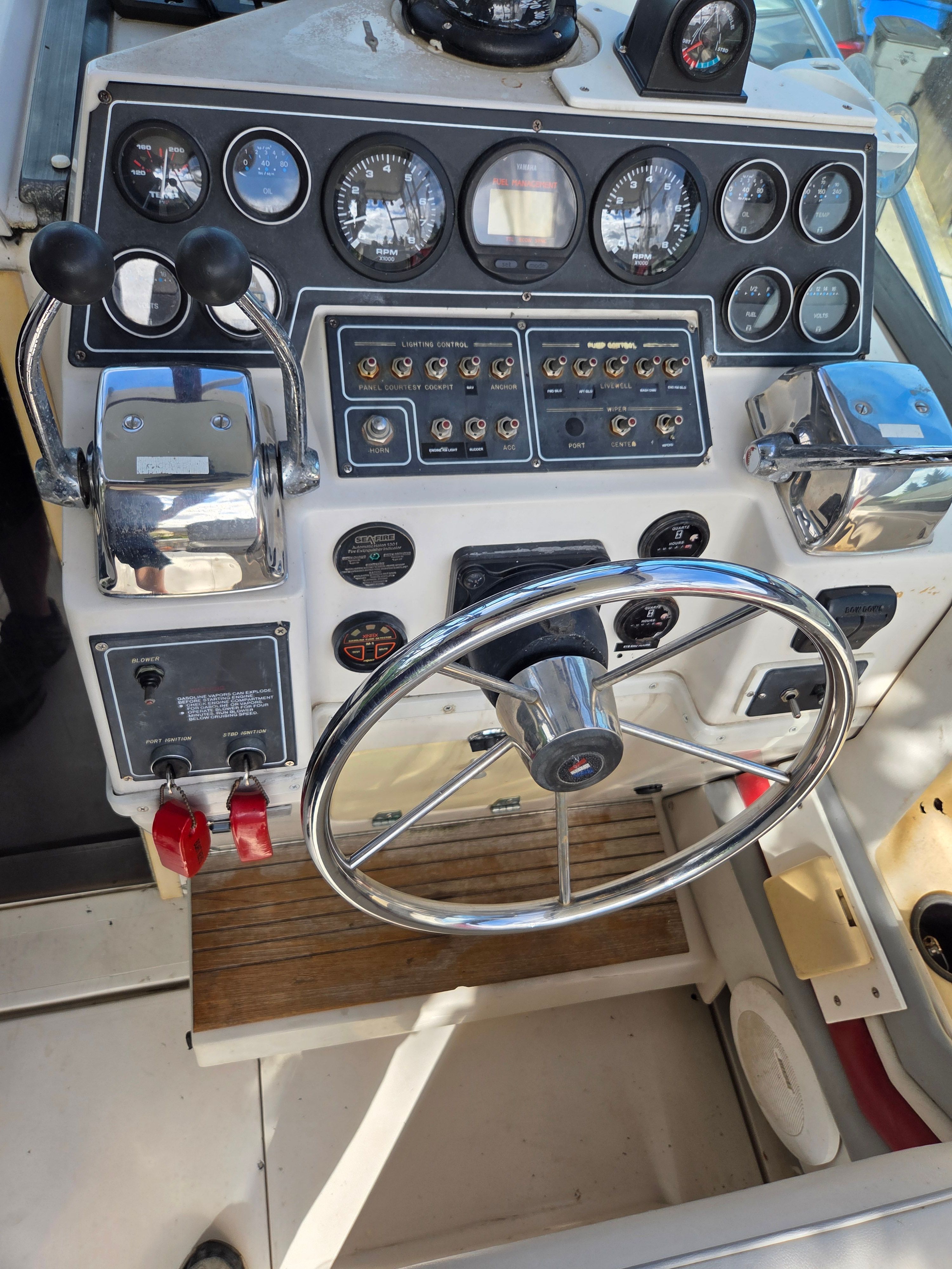 1990 Wellcraft 2800 Coastal - 9