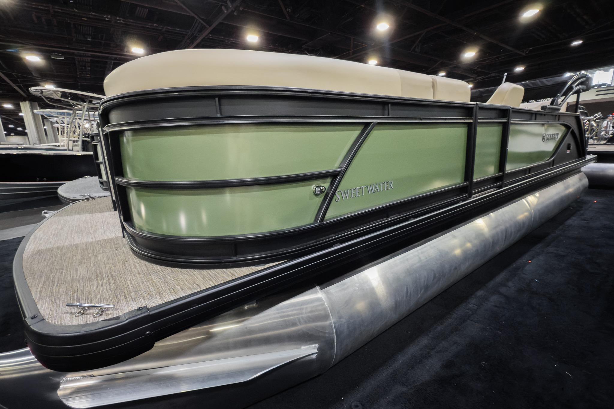 2026 Godfrey Sweetwater 22' Single Flip Lounge Tritoon - 2286 SFLC