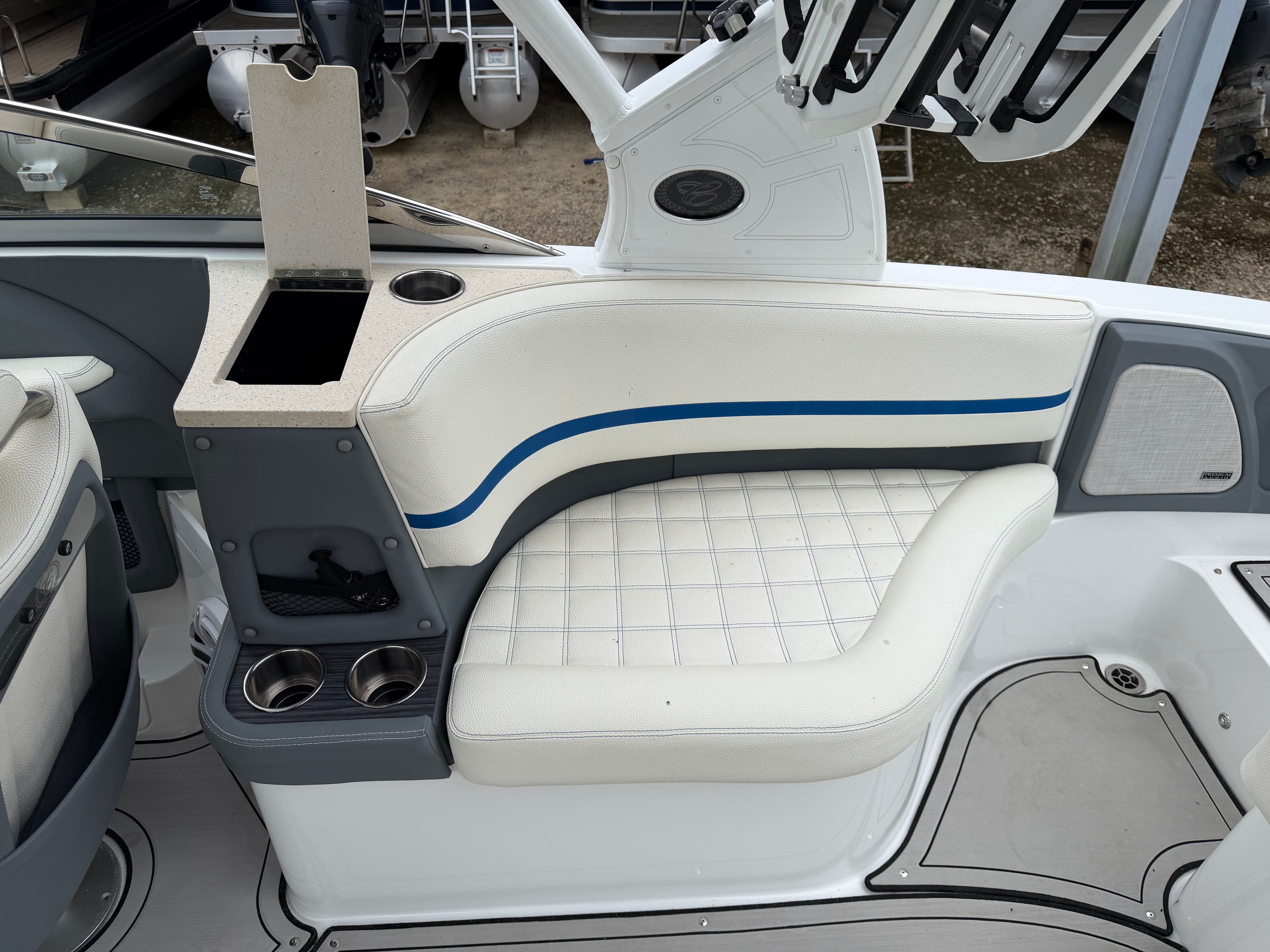 2020 COBALT R7 SURF - Image 9