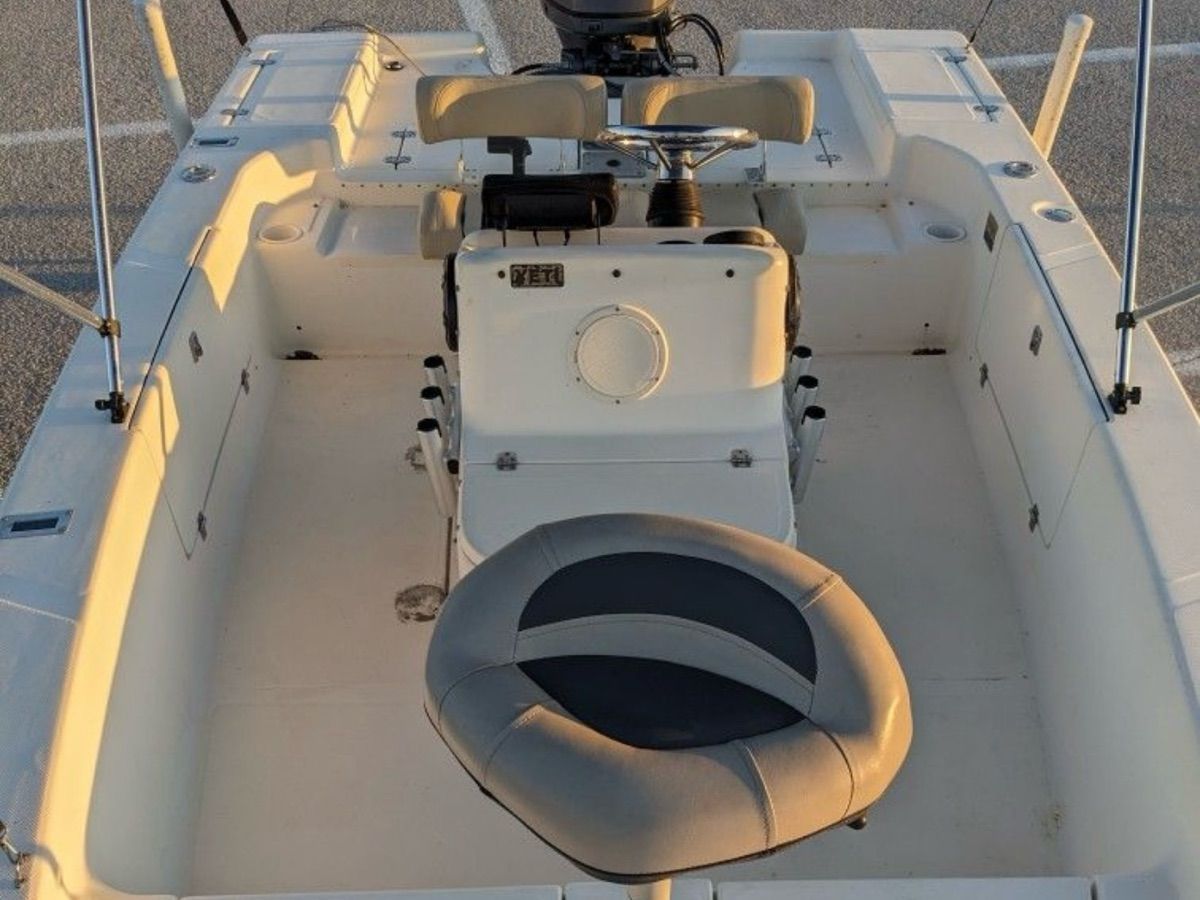 2001 Scout 177 Sportfish - 9