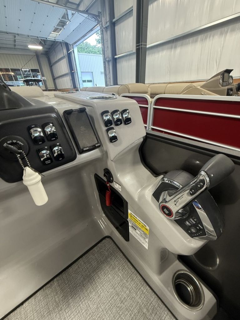 2025 Harris Cruiser 230 FC - 12