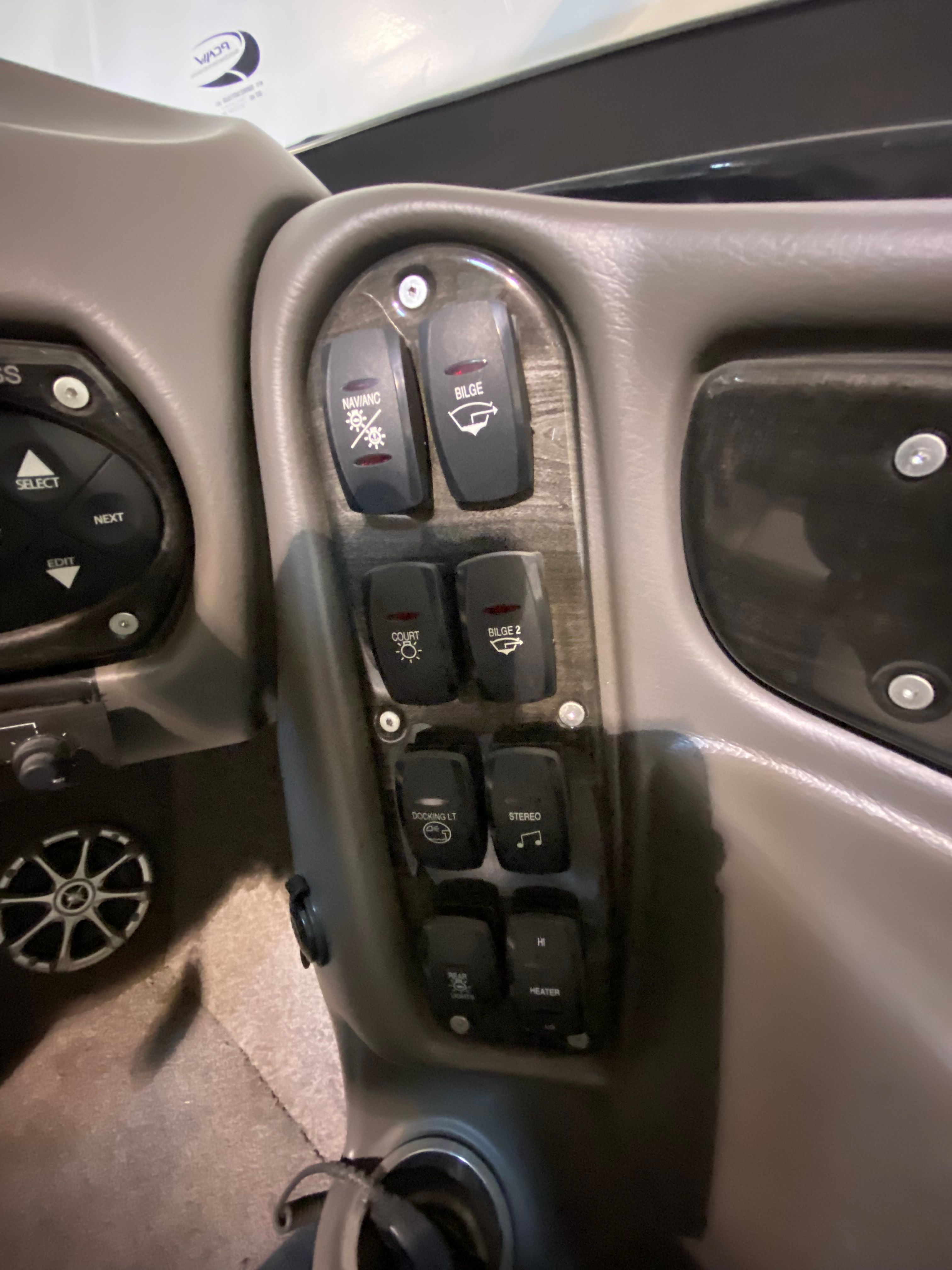 2008 Supra Launch 22 SSV - 36
