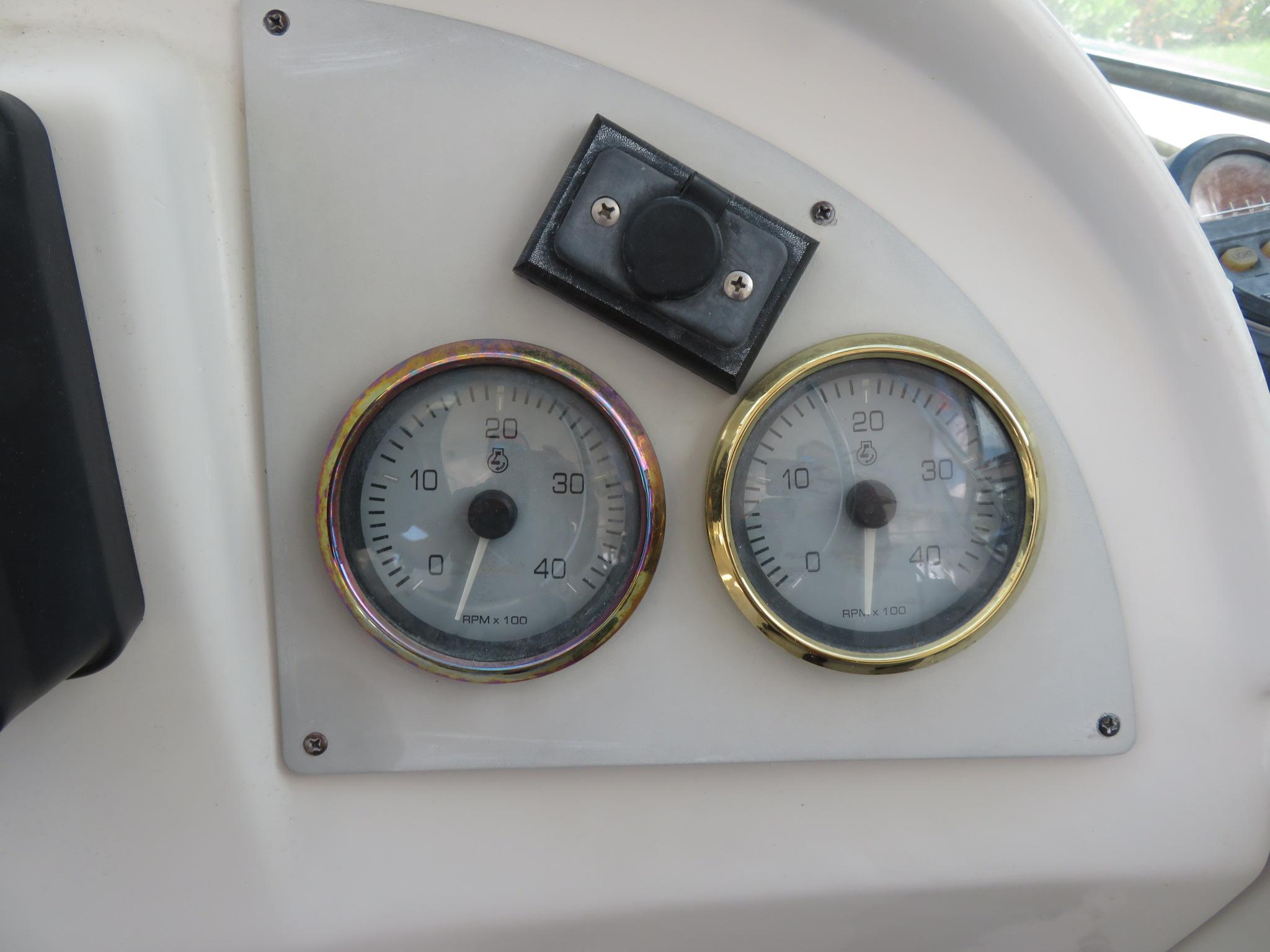2000 Bluewater Yachts 5800 Motor Yacht - 113