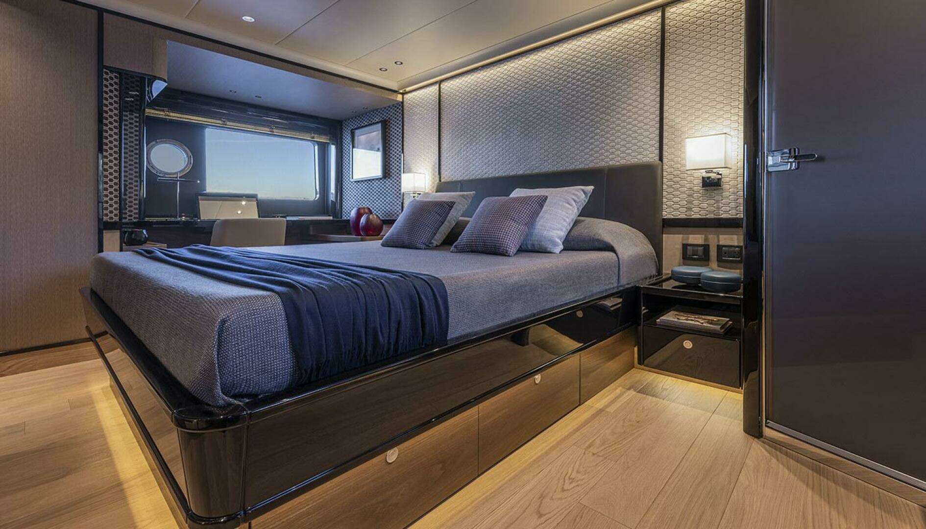 2027 Absolute Navetta 75 - Image 32