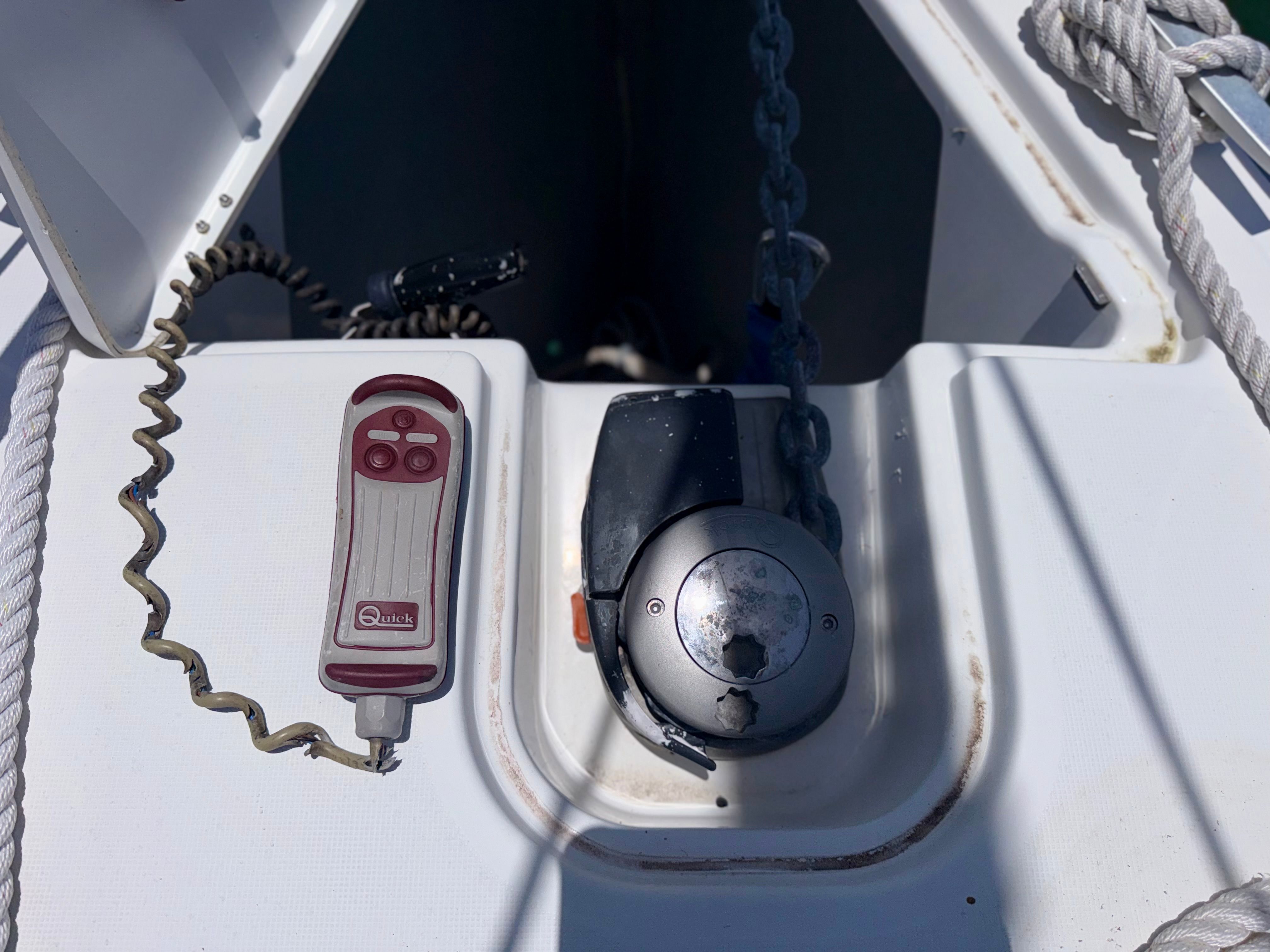 2018 Jeanneau Sun Odyssey 389 - 17