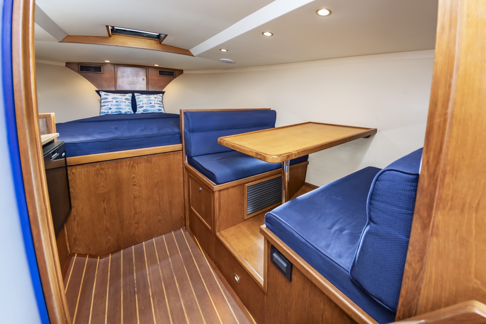 2009 Custom Carolina 36 Express - Image 29