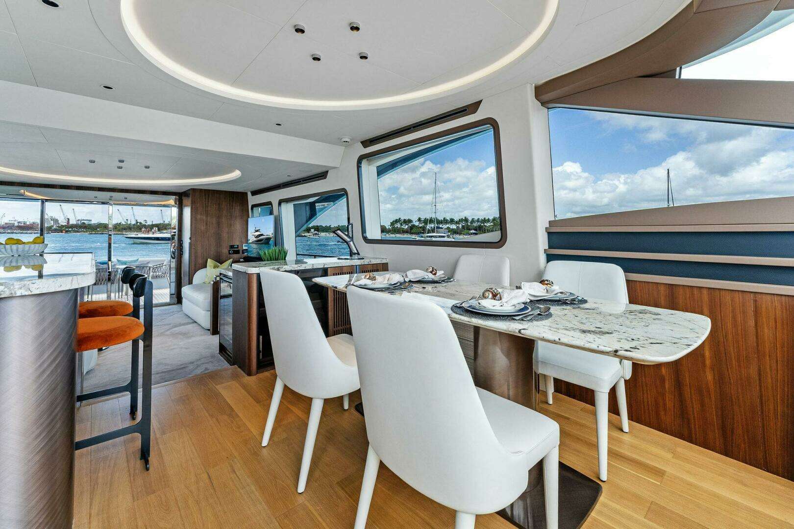 2024 Aquitalia Yachts Flybridge - Image 14