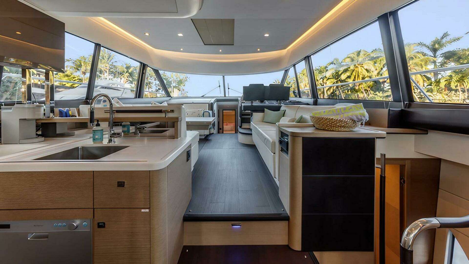 2018 Prestige — - Image 6