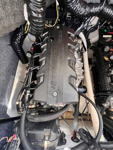 2019 Yamaha Boats 242 Limited S E-Series - 11