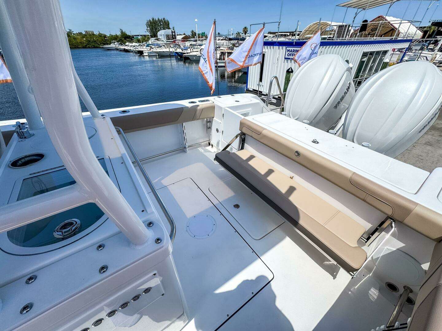 2025 Edgewater 325CC - Image 16