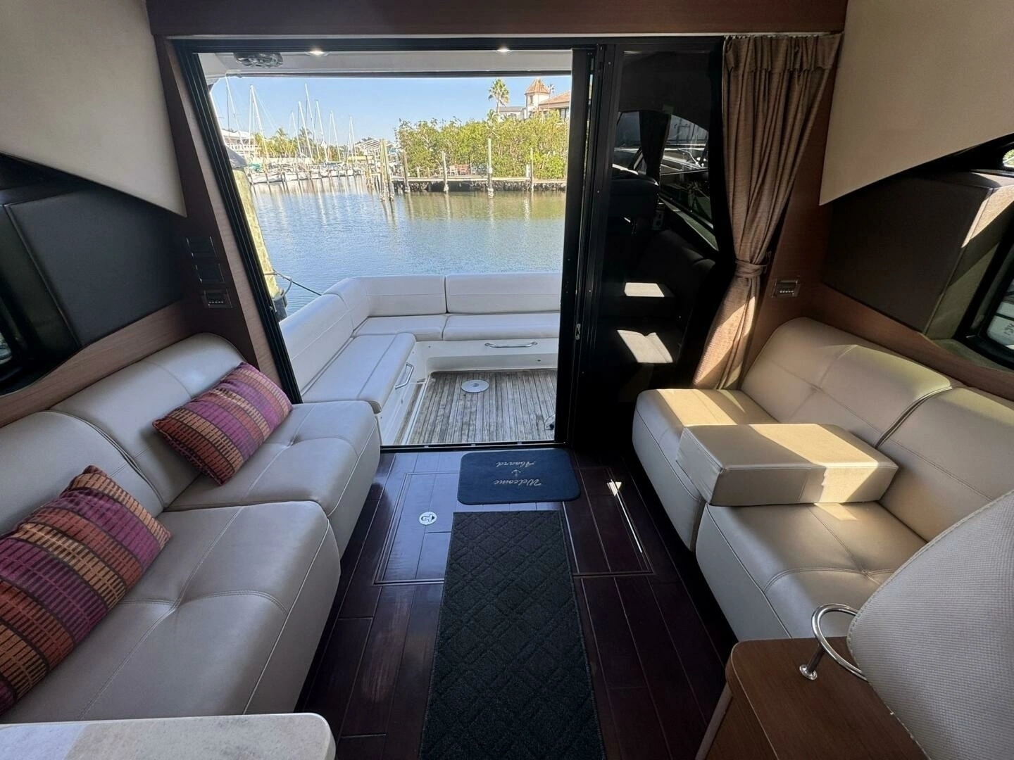2016 Sea Ray 470 Sundancer - Image 24