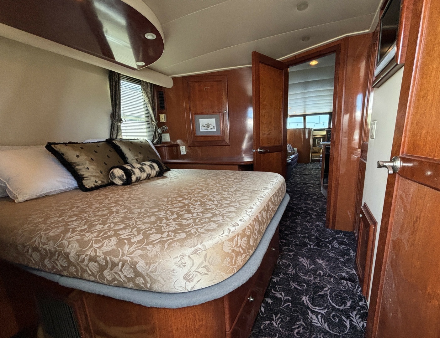 2007 Bluewater 5200 - Image 27