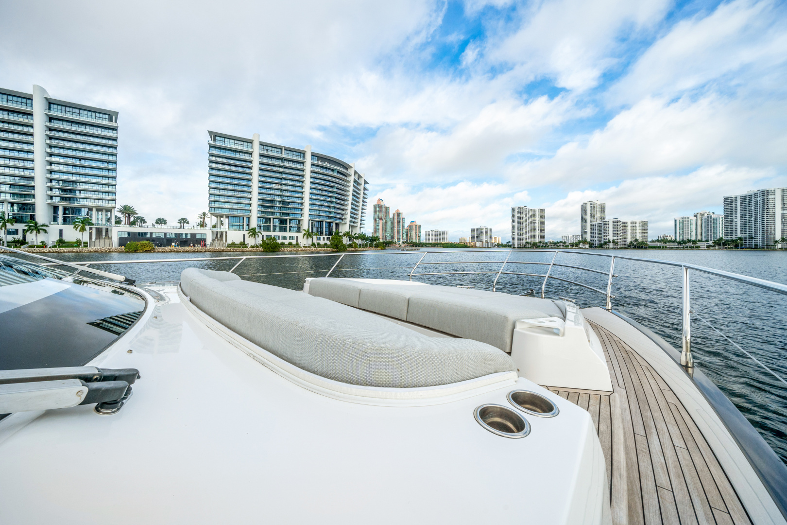 2023 Azimut 53 FLY - Image 46