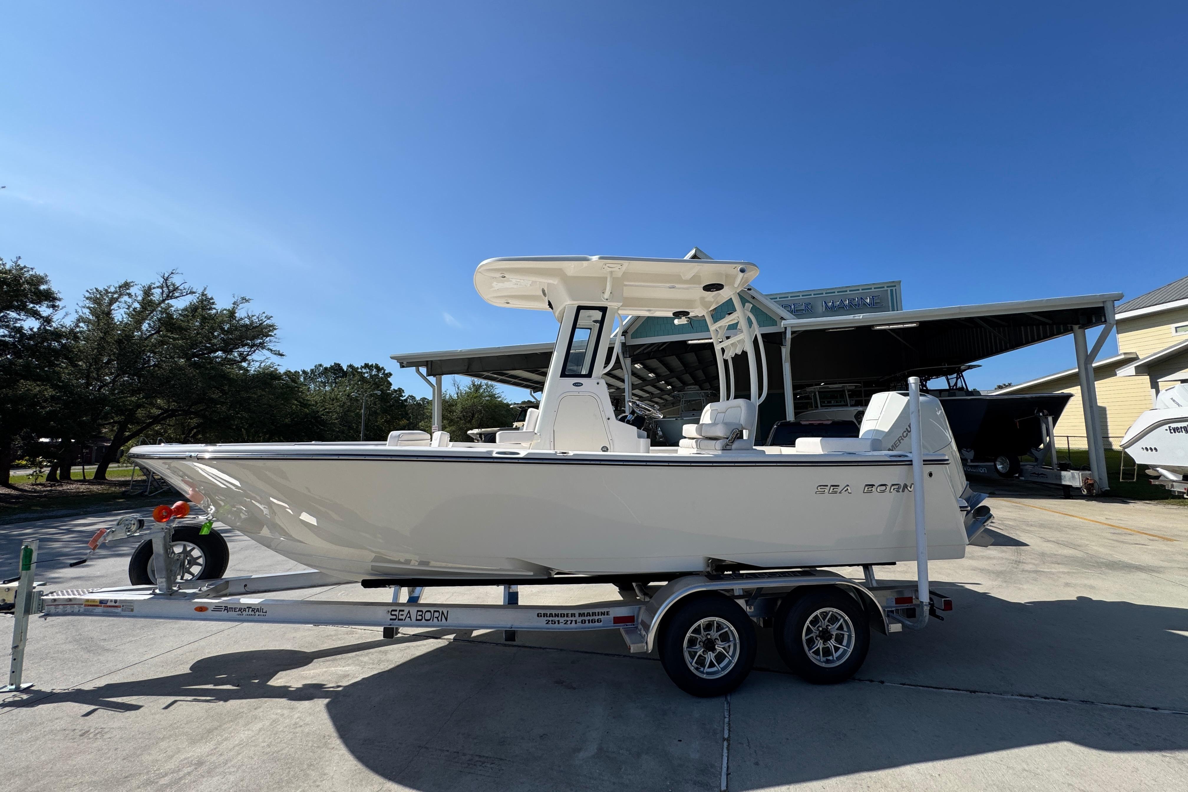 2027 Sea Born LX22 Center Console