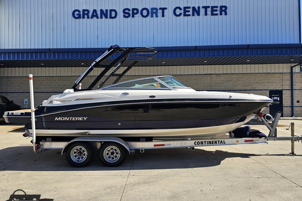 2013 Monterey M3 Sport Boat