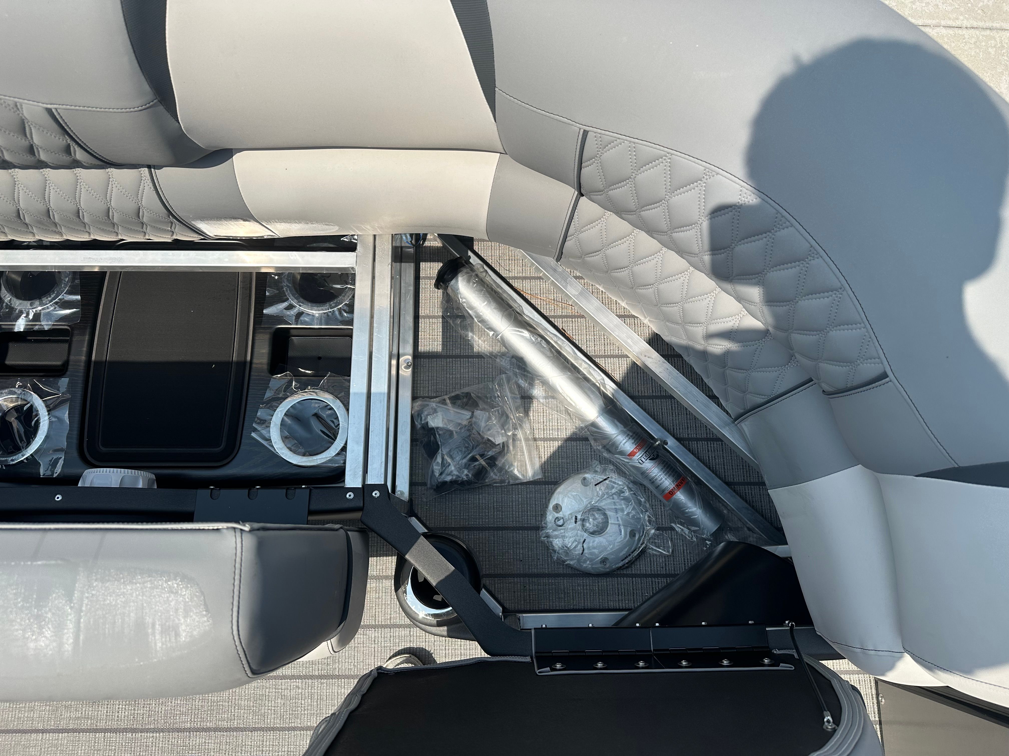 2025 Avalon Catalina Quad Lounge Shift - 23' - 14
