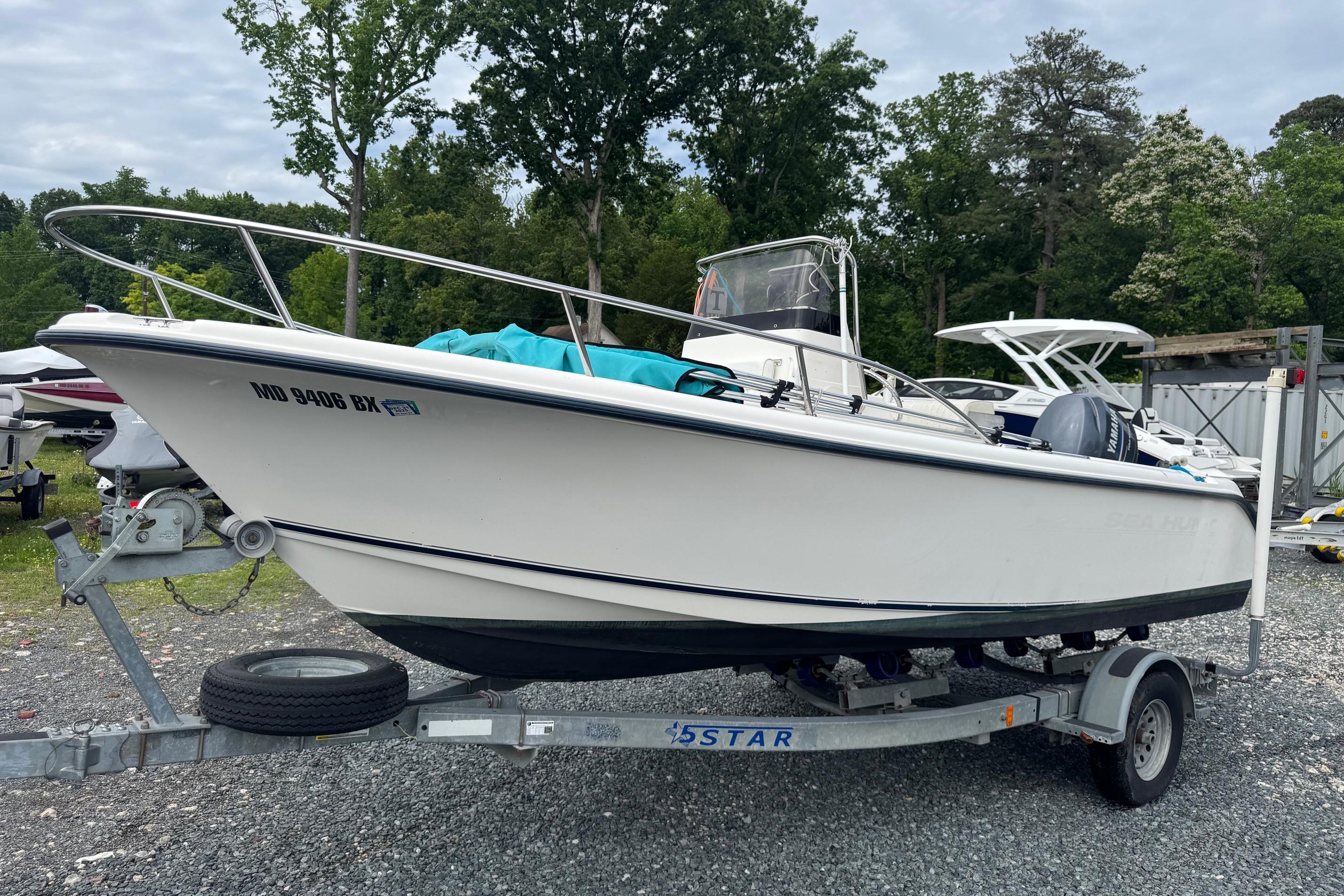 2006 Sea Hunt Triton 186