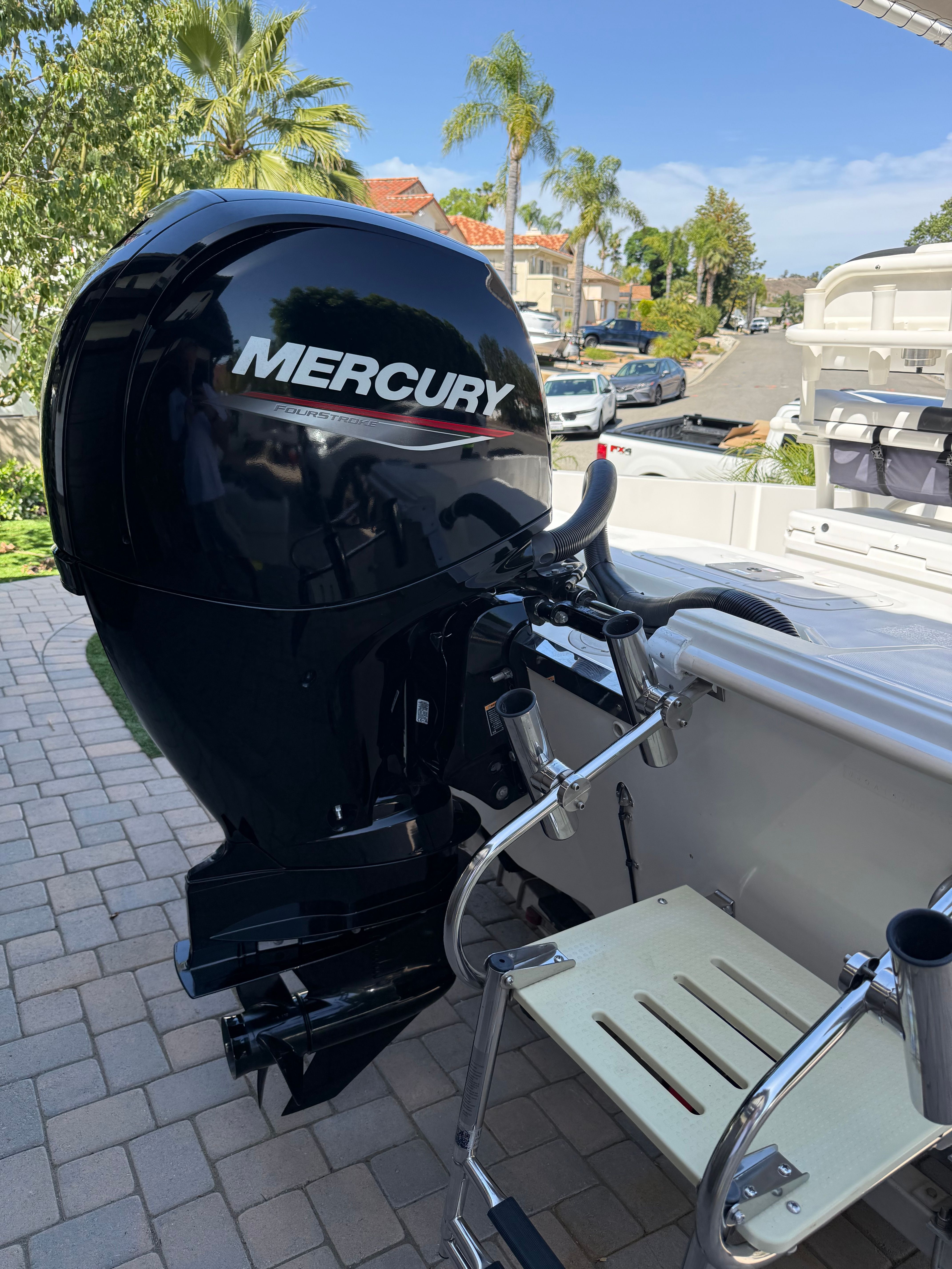1998 Robalo 2100 Bay Hunter with Mercury outboard motor.