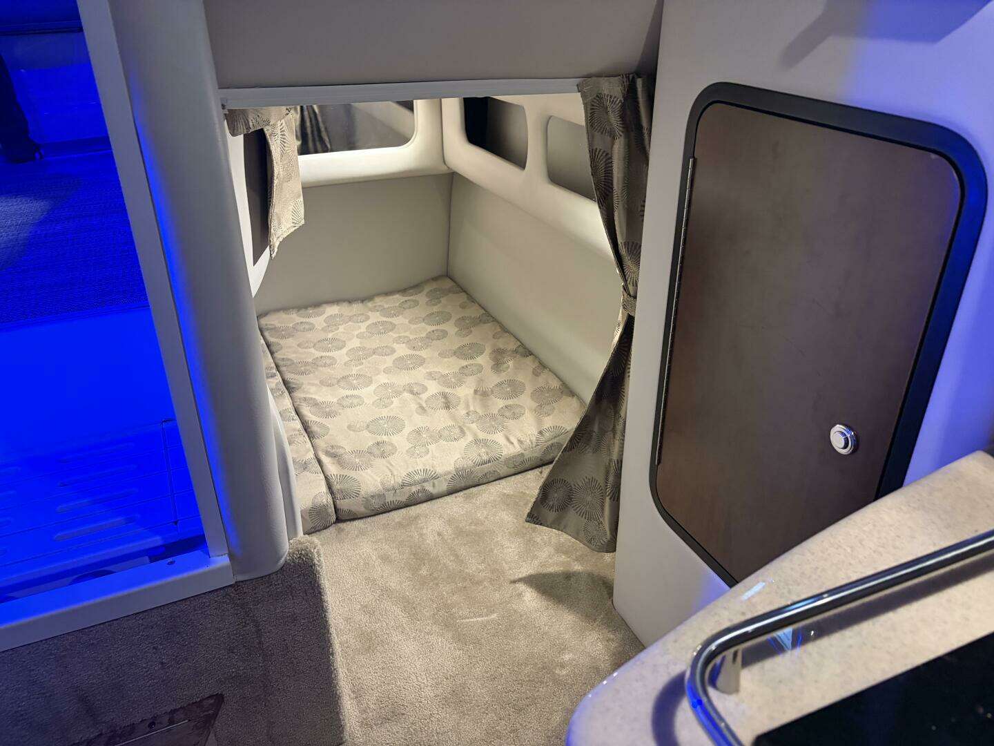2019 Crownline 264 CR - Image 28